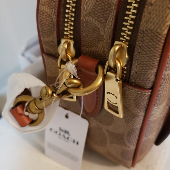 Coach Cassie Camera Bag In Signature Canvas - Picture 9 of 16
